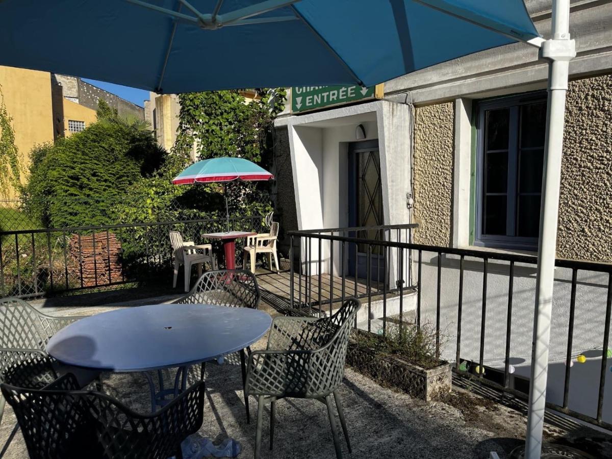 Charmant 2 Pieces Avec Terrasse Proche Centre Ville - Parking Gratuit A Proximite Lourdes Exteriör bild